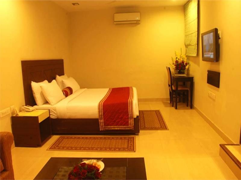 Hotel Classic Diplomat New Delhi Luaran gambar