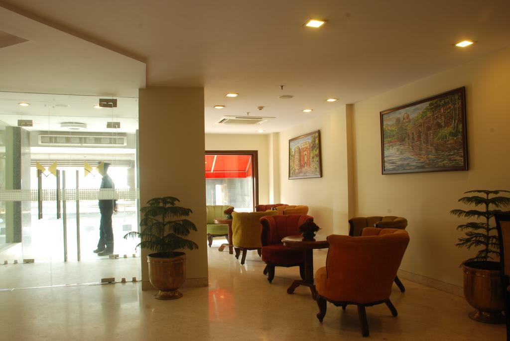 Hotel Classic Diplomat New Delhi Luaran gambar
