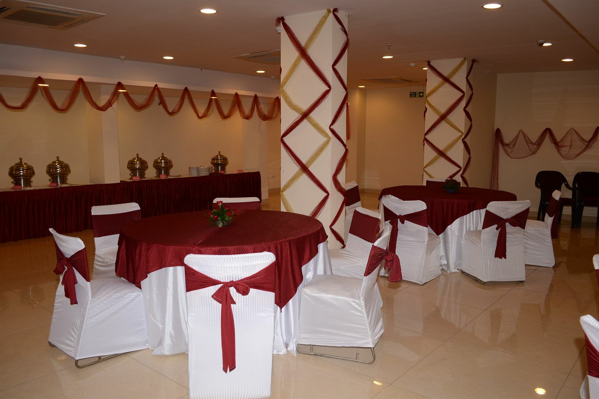 Hotel Classic Diplomat New Delhi Luaran gambar